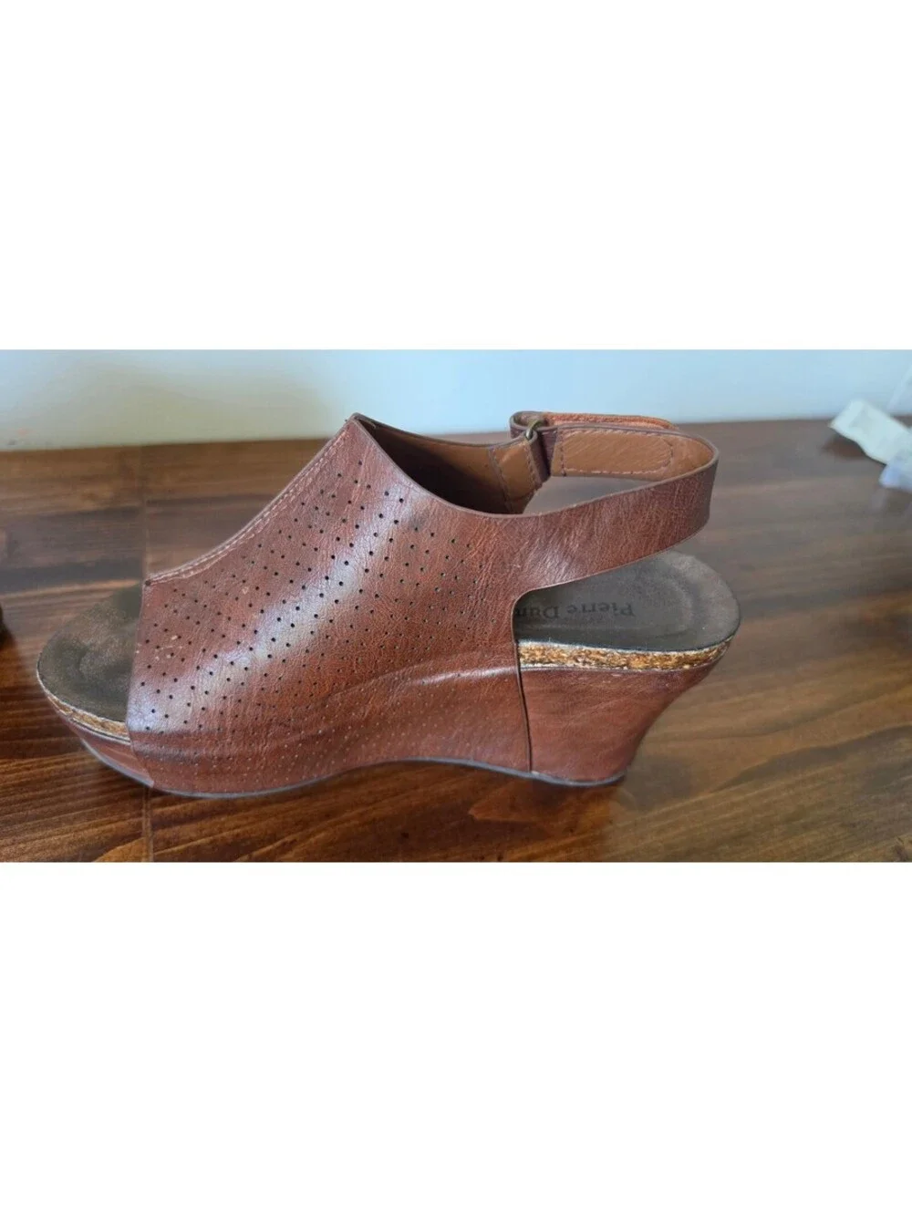 Pierre Dumas Hester Brown Perforated Leather Platform Wedge Sandals Sz 8,  #119